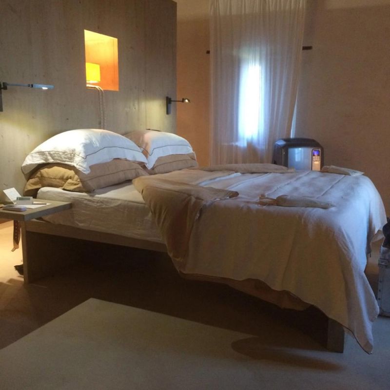 Conceptual Design Modern Guest Room Set Comfortable Simple Style Hotel Bedroom Furniture Modern