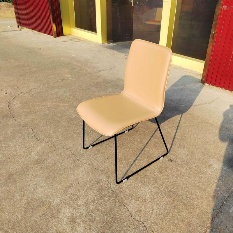 Cafe Furniture Modern PU Leather Coffee Chair Metal Dining Chair