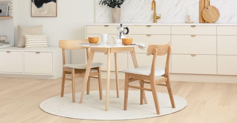 Wooden Factory Wholesales Restaurant Furniture Modern Dining Chair Commercial Grade Restaurant Furniture Leather Decoration Solid Wood Frame Dining Chair