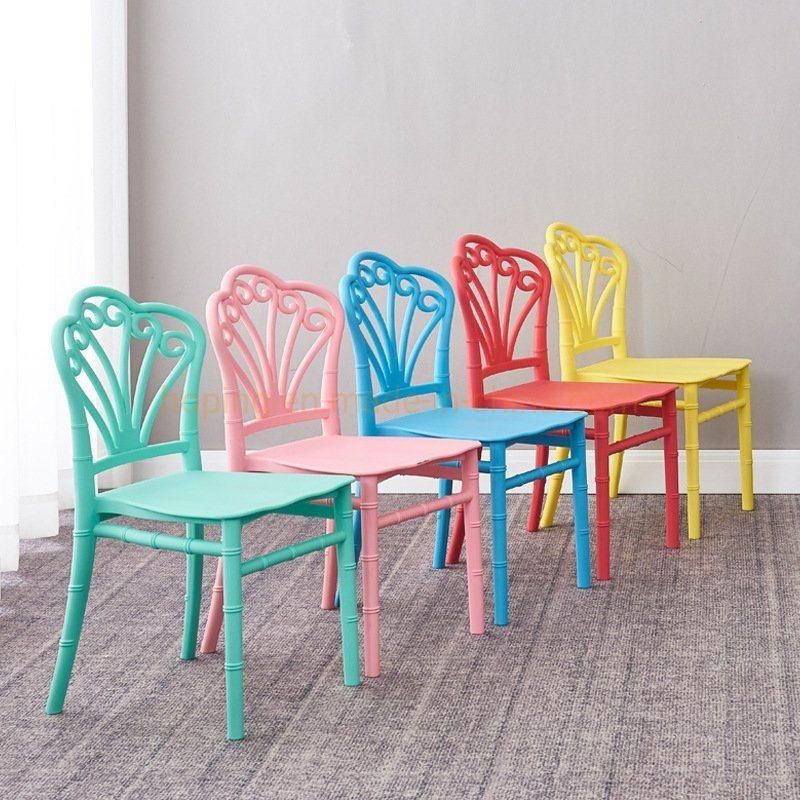 Modern Colorful Kid′ S Seating School Furniture Student Classroom Plastic Desk and Chair for Dining Room