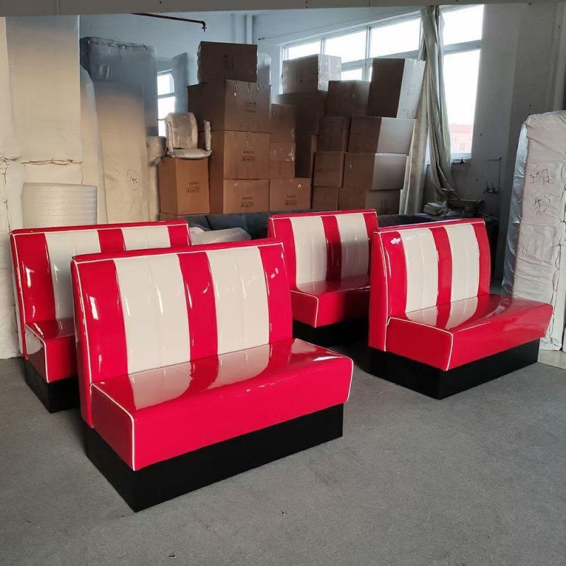High Quality Luxury Leather Chesterfield Nightclub Sectional Sofa Set Semi-U Shape KTV Booth Sofa
