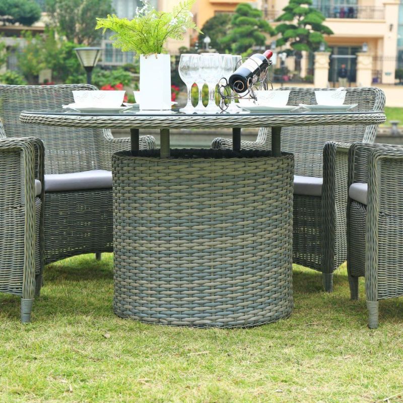 Hot Sale Outdoor Chairs Rattan Dining Chairs and Table Combination