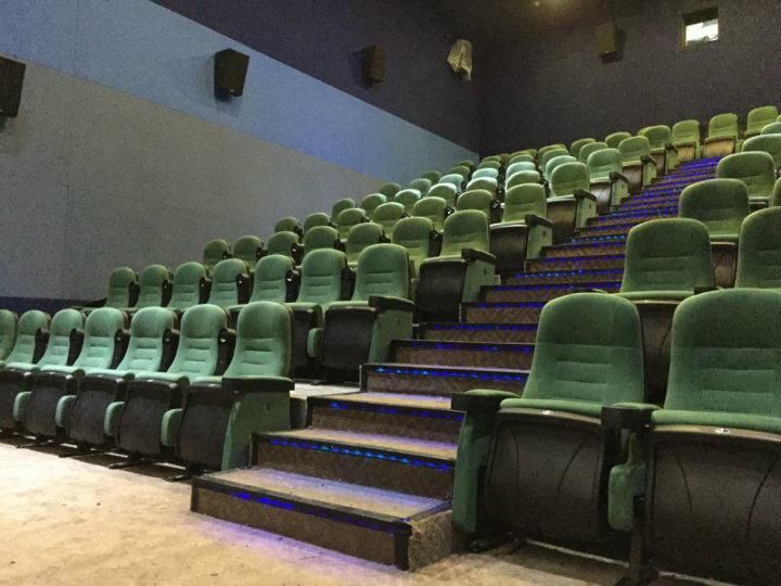 Economic Reclining Multiplex Leather Auditorium Movie Cinema Theater Lounge