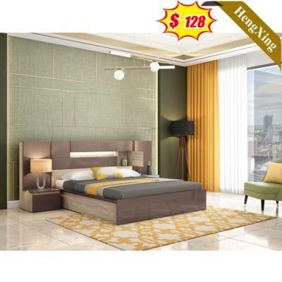 New Design Modern Italian Bedroom Furniture Solid Wood 1.8m King Size Bed
