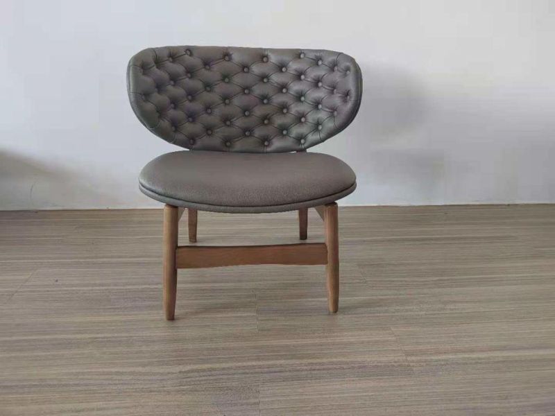 Round Back PU Leather Seat Dining Chair with Wooden Legs for Restaurant Use