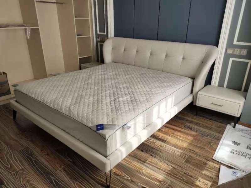 Foshan Factory Bedroom Bed Furniture Home Furniture Soft Heradboard with Metal Leg Gc1818