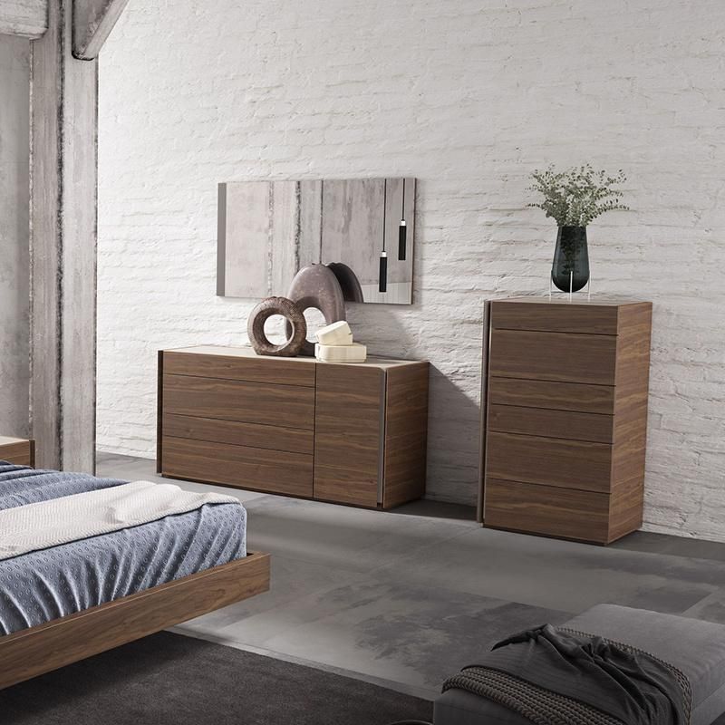 Manufacturer Direct MDF Wooden Extra King Bed Bedroom Furniture in 4 Pieces