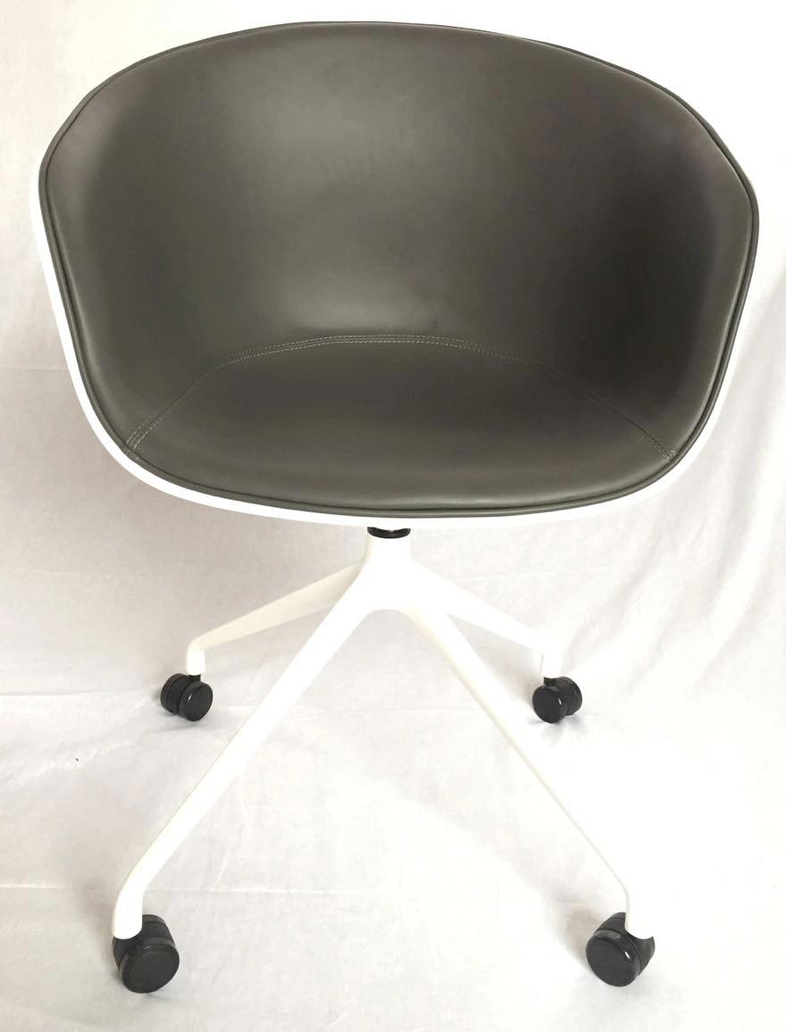 Plastic Swivel Restaurant Office Chair with Aluminum Base