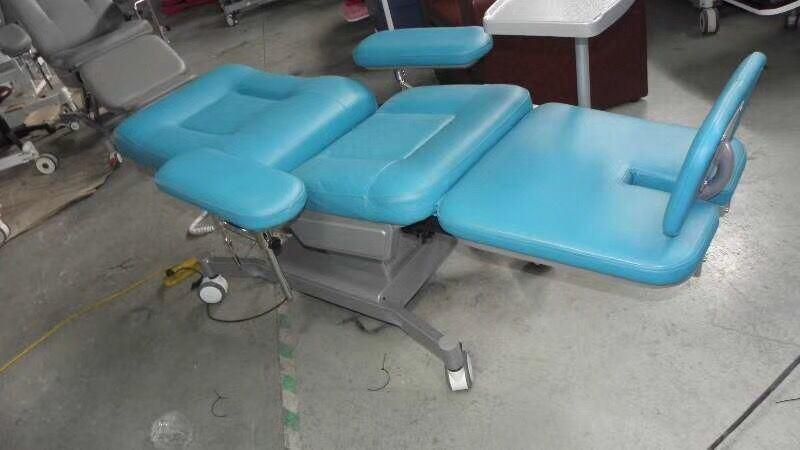 Hospital Electric Infusion Blood Donation Chair Reclining Dialysis Chair (SLV-4310)