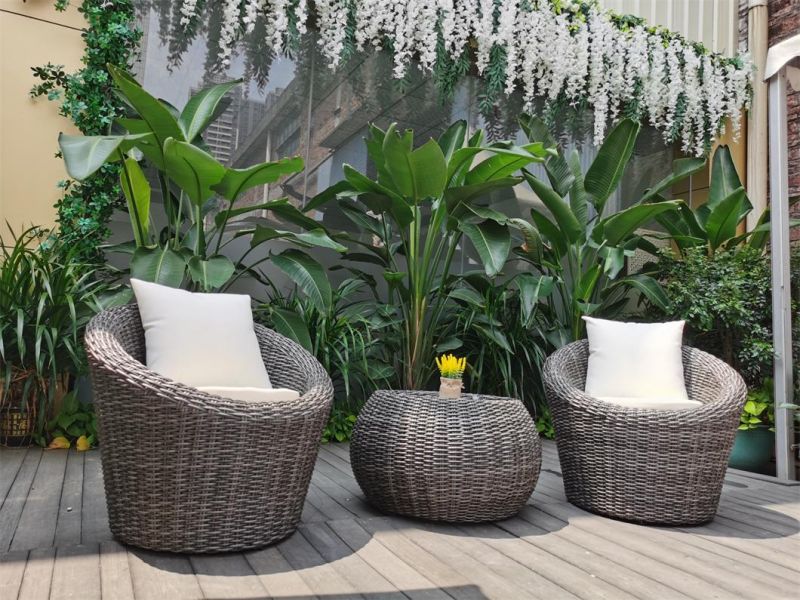 Modern Rattan Outdoor Furniture Garden Outdoor Coffee Table and Chairs Set