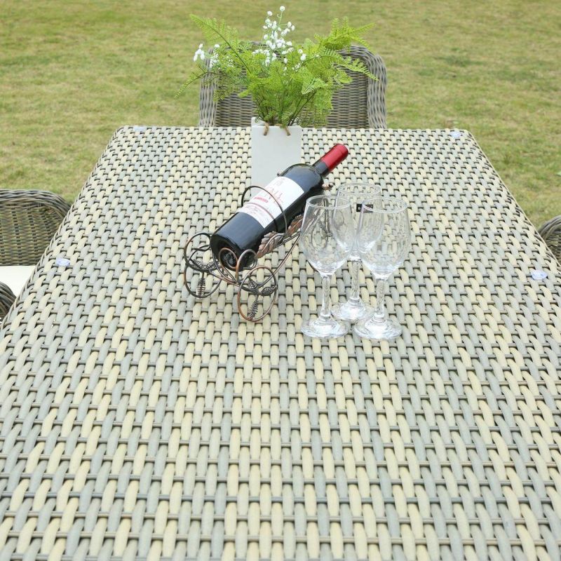 China Factory High Quality Outdoor Furniture Rattan Table and Chair