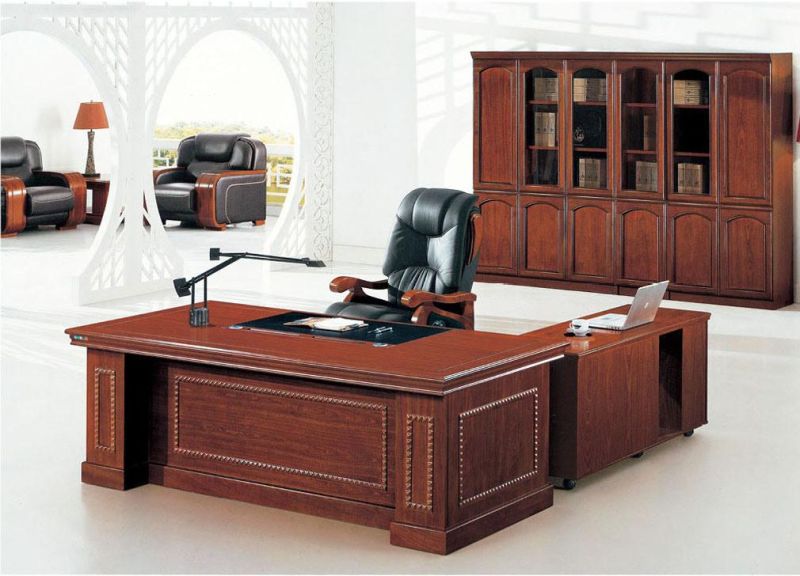 Customized Size Boss Office Desk Executive Desk with Matching Leather Chair