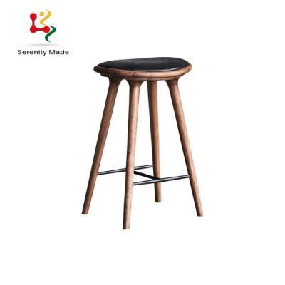 Round Wooden Legs Leather Seat Bar Stool with Metal Footrest